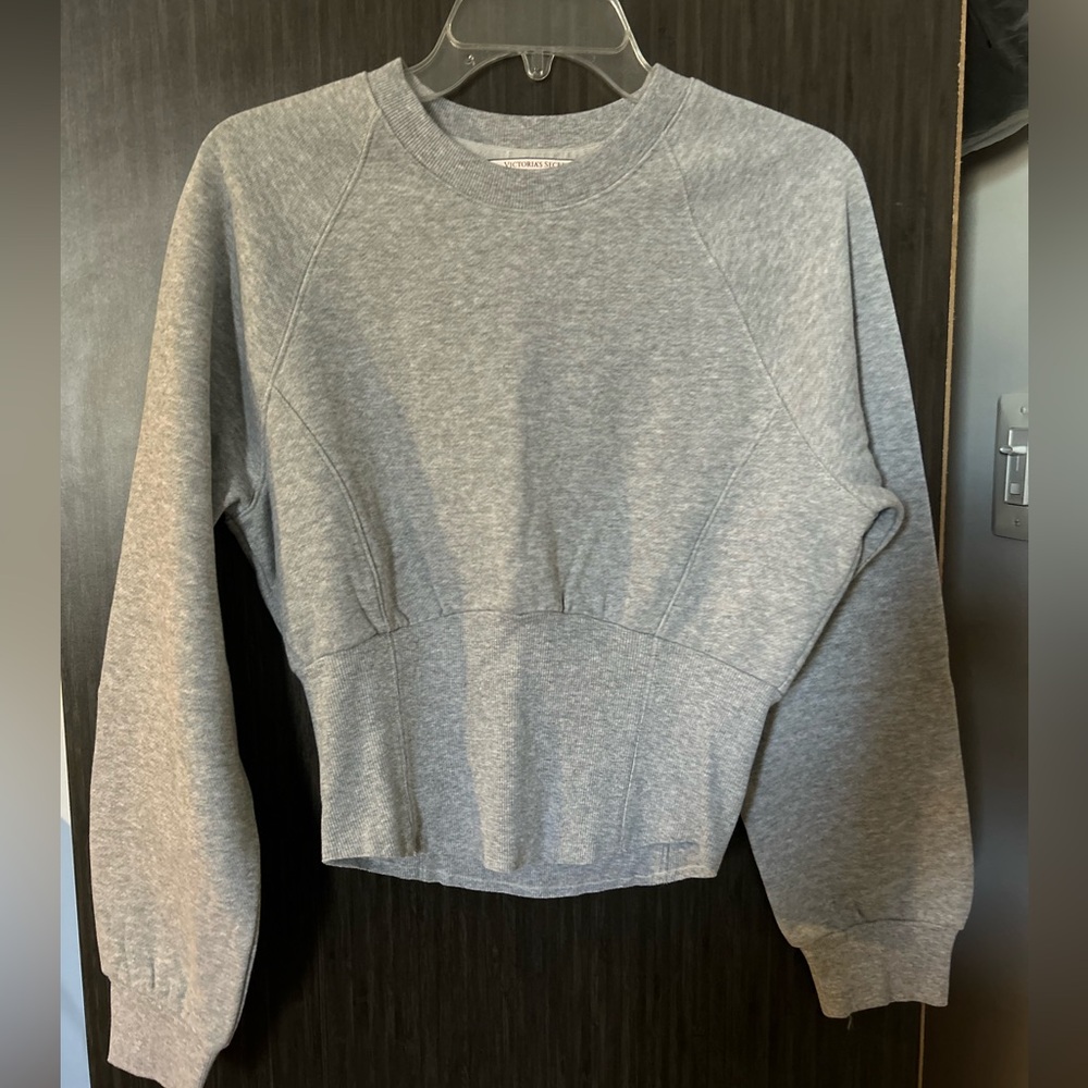 Victoria’s Secret fitted crop sweatshirt grey size Medium fits like a small.
